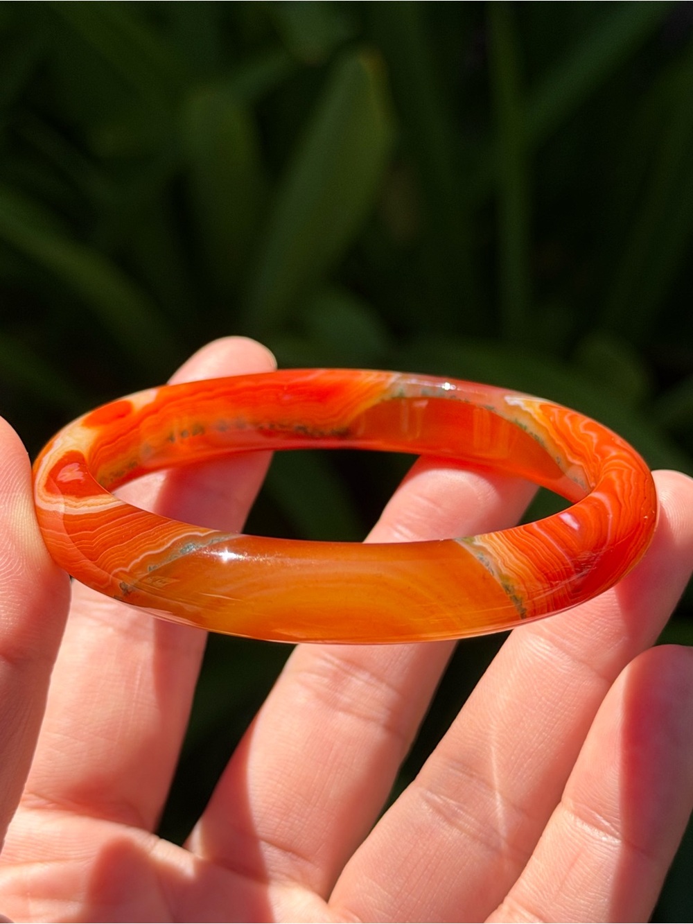 58.5mm inner diameter dendritic red agat bangle 1633